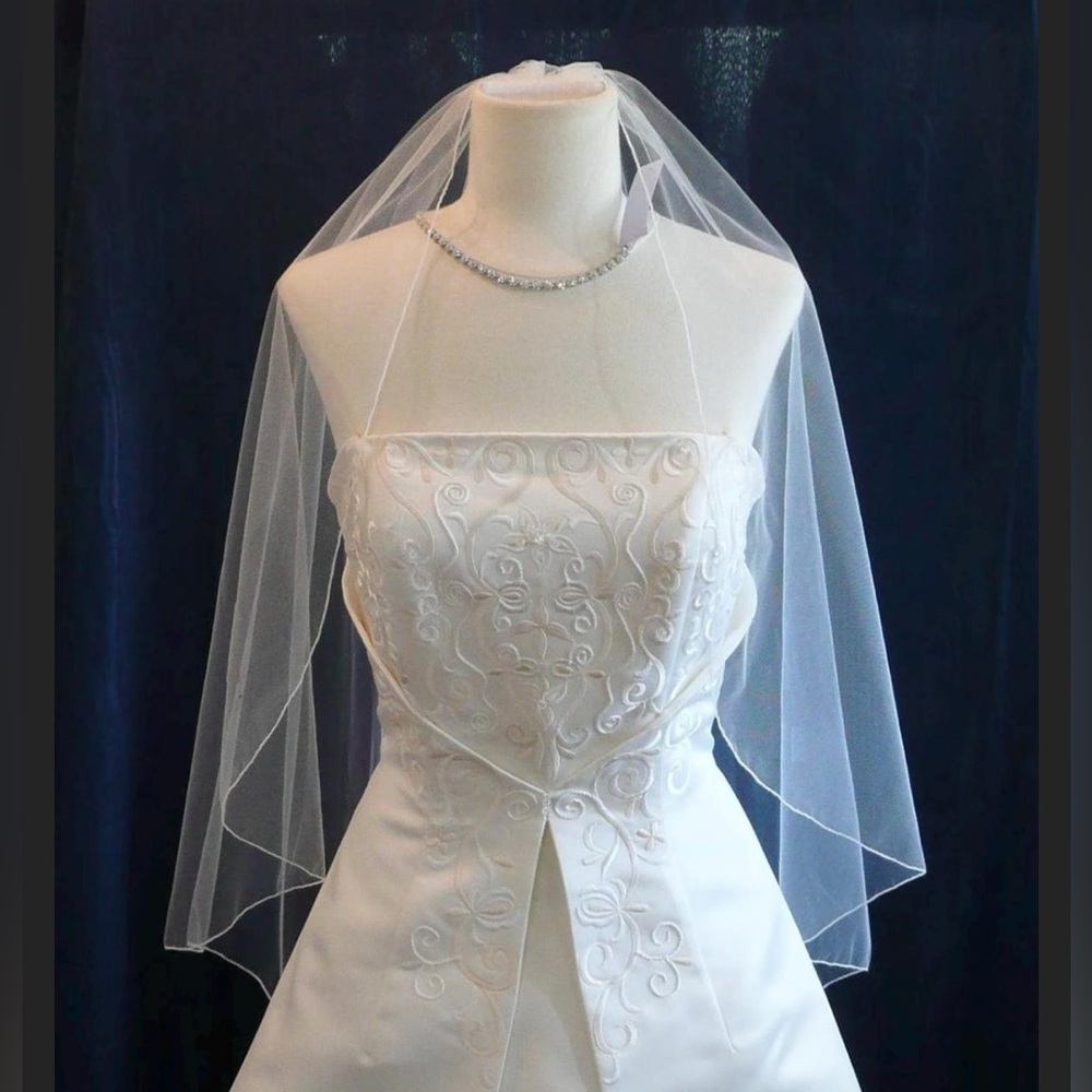 Cascading Angel Cut Bridal Veil Available in 7 Lengths  Sale - Light ivory